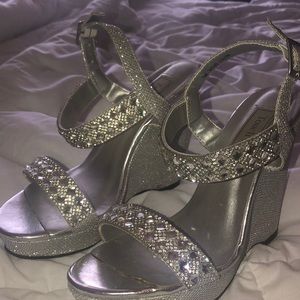 sparkly wedges in women’s size 7